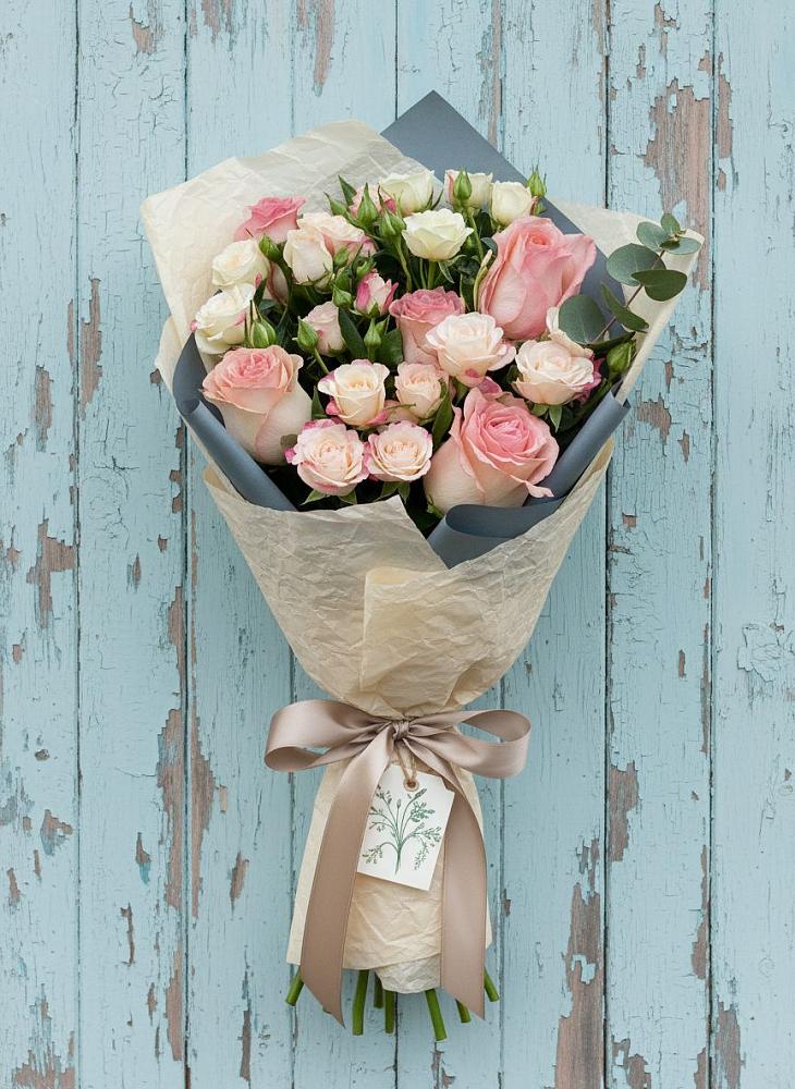 Букет цветов из: Розы в Лебяжьем Алтайского края