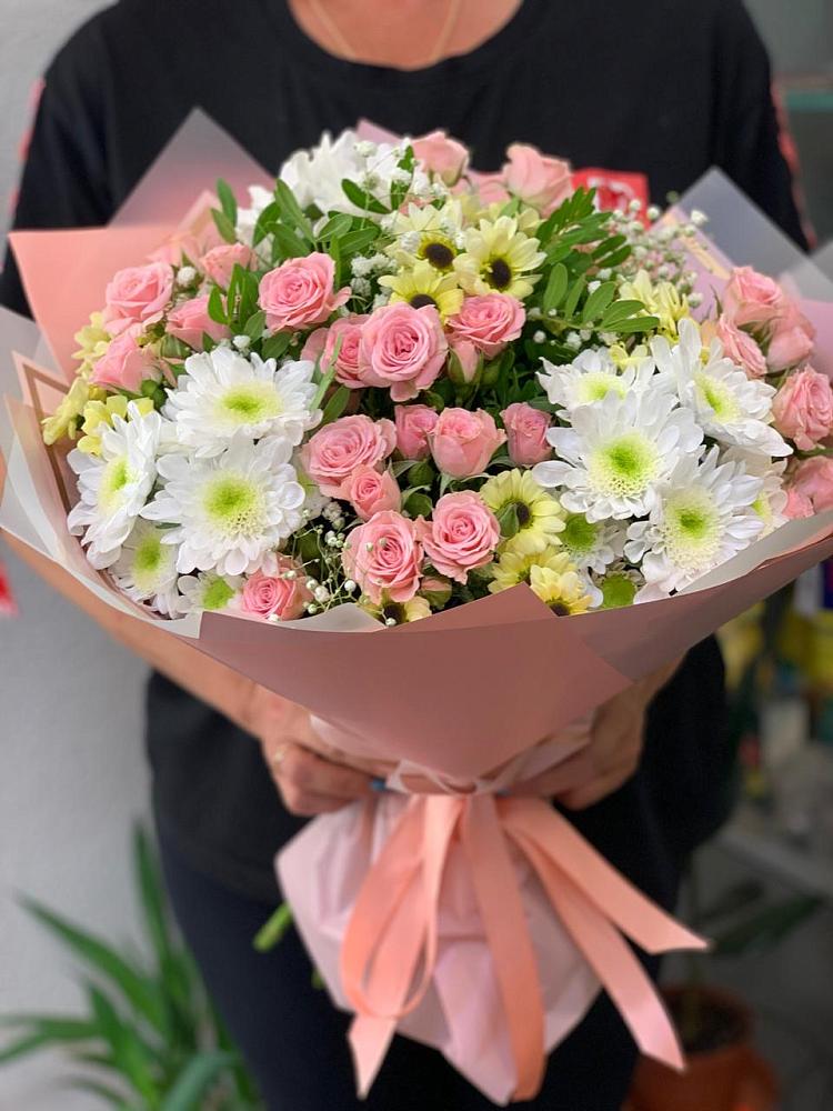 Букет цветов из: Розы и Хризантемы в Лебяжьем Алтайского края
