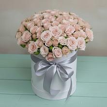 Цветочная композиция из Розы в шляпной коробке в Лебяжьем Алтайского края