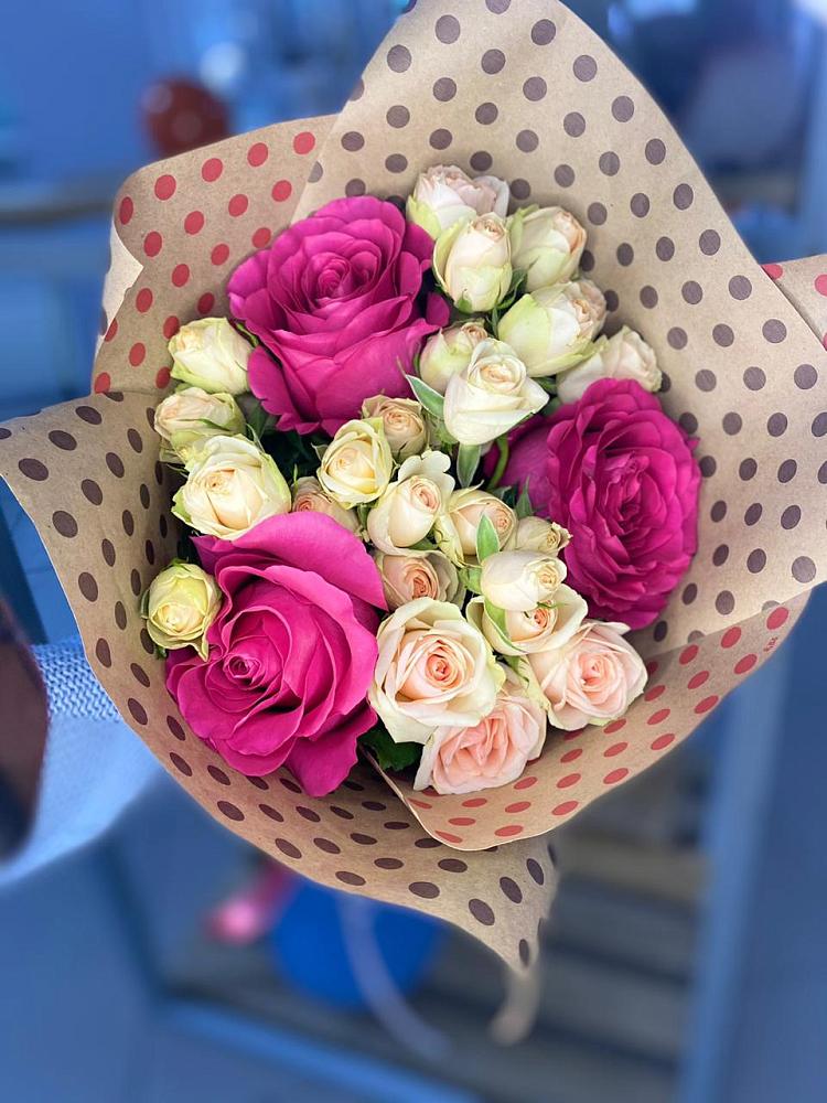 Букет цветов из: Розы в Лебяжьем Алтайского края