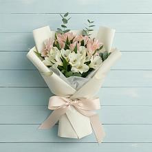 Букет цветов из:  Альстромерии в Лебяжьем Алтайского края