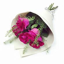 Букет цветов из:  Розы в Лебяжьем Алтайского края