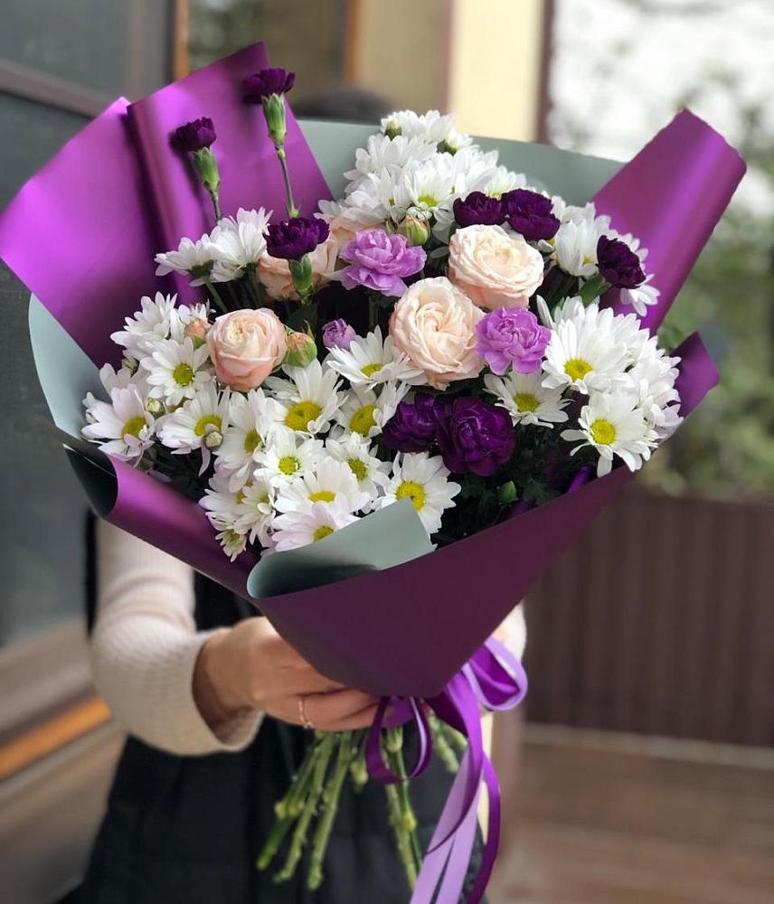 Букет цветов из: Хризантемы, Гвоздики и Розы в Лебяжьем Алтайского края