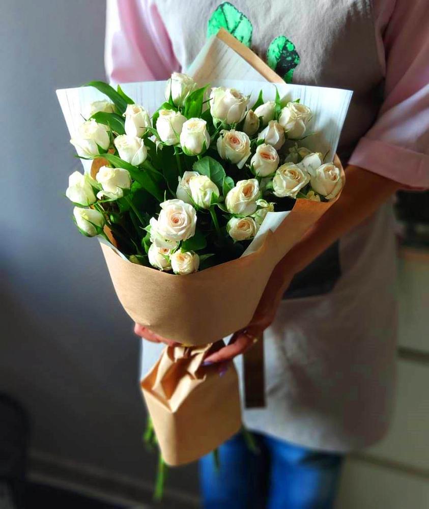 Букет цветов из: Розы в Лебяжьем Алтайского края